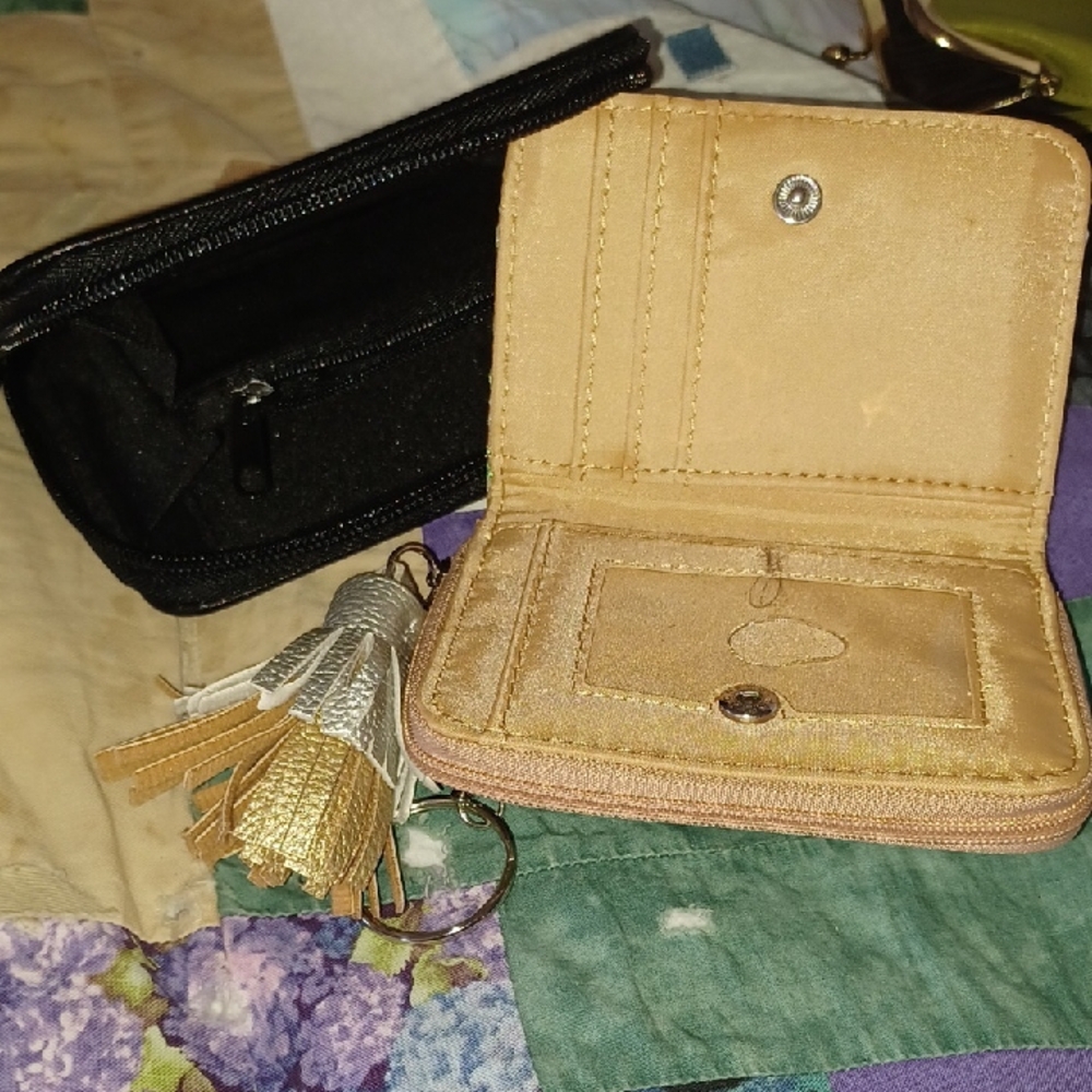 3/$10 Bundle NEW Wallet Bundle (2)